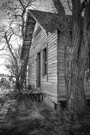 102 Forgotten Farmhouse