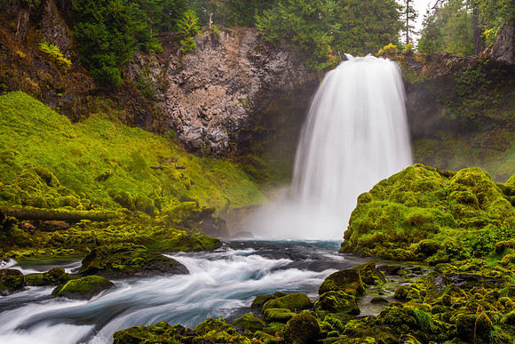 412 Sahalie Falls (McKenzie River)